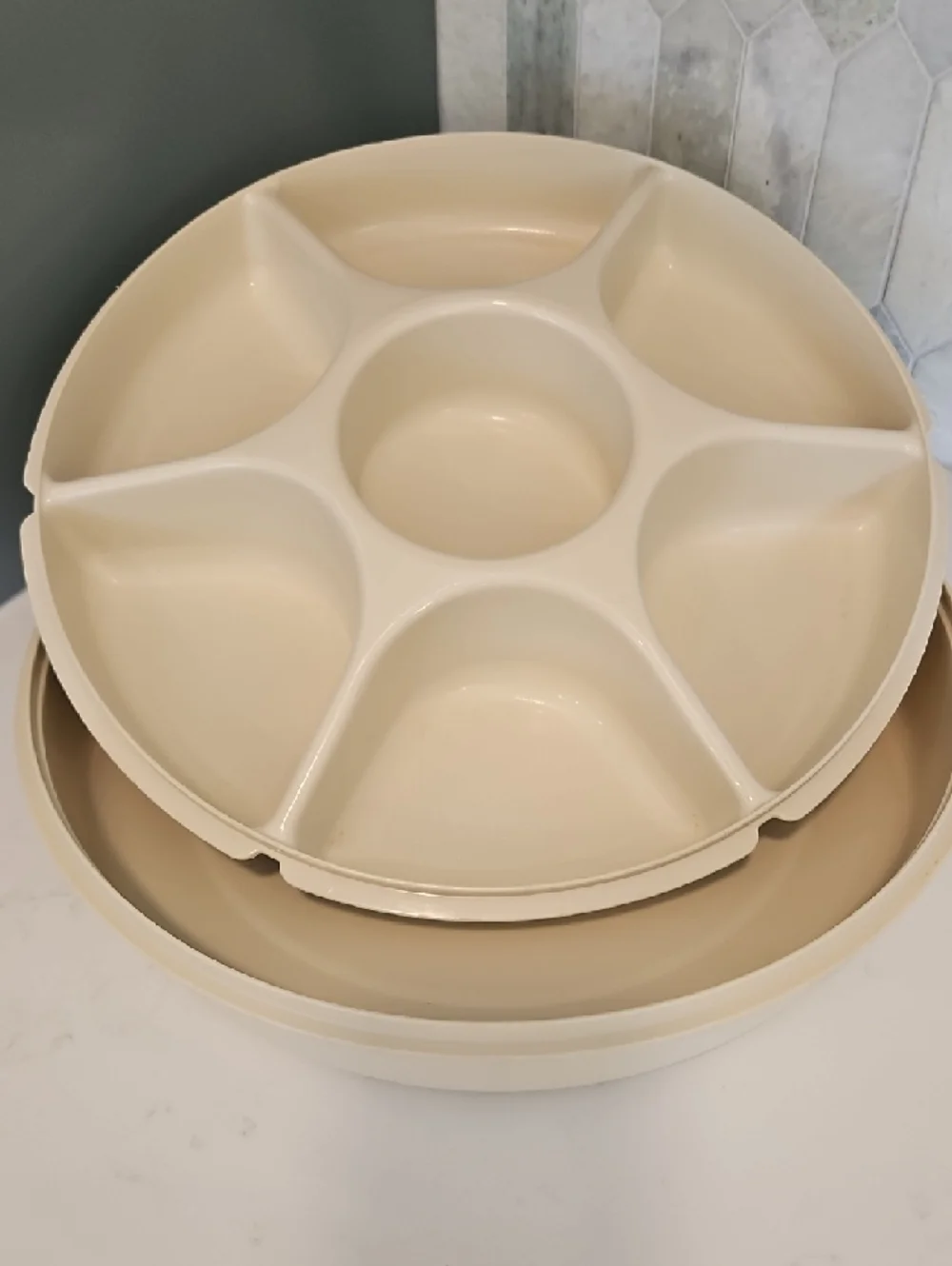 Tupperware 1665 & 1666 Vintage Vegetable Serving Container Almond